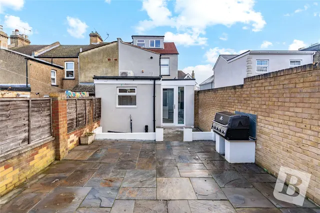 Whitehill Road, Gravesend, DA12, photo 1