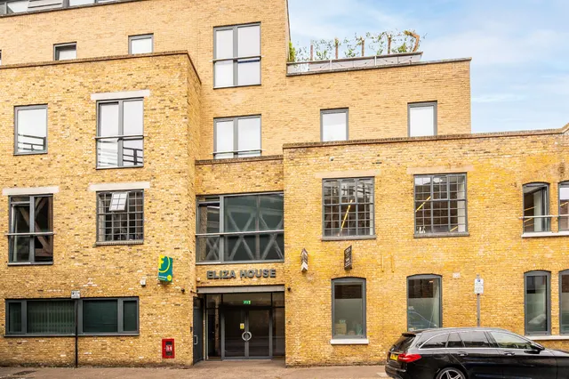 Photo 3 — 7 Eliza House, 38 Glasshill Street, London