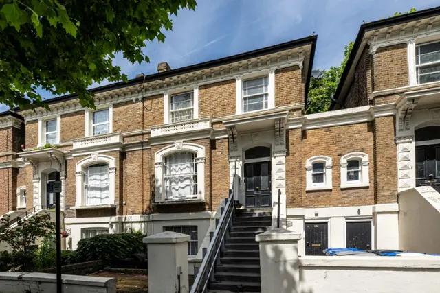 Princess Road, North Maida Vale, photo 1