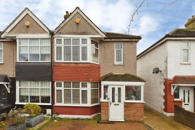 Trelawney Road, Ilford, IG6, photo 1