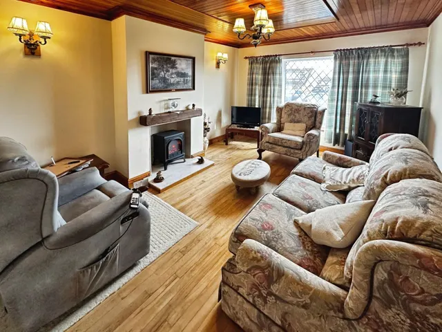 Y Lan, Bridgend, CF35, photo 1