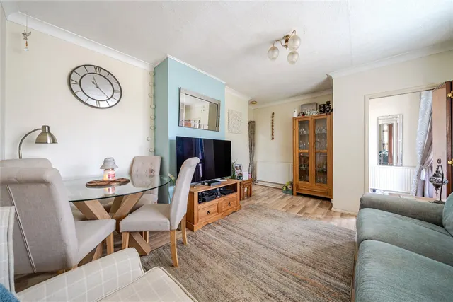 Photo 2 — Dorney Rise, Orpington, BR5