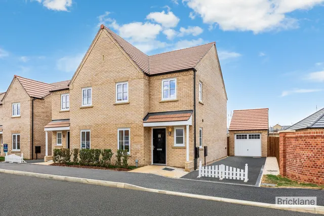 Sumener Way, Huntingdon, PE28, photo 1