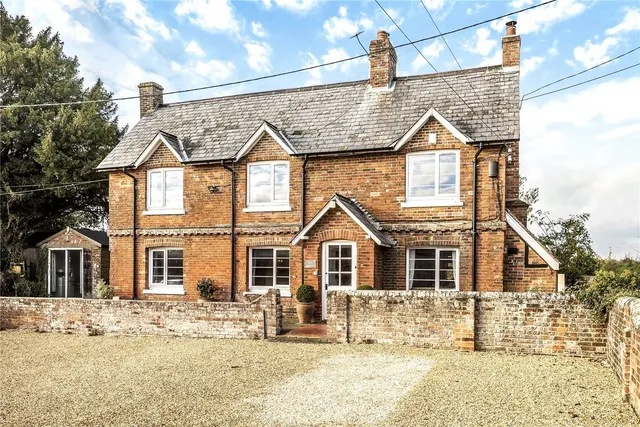 Wootton St. Lawrence, Basingstoke, RG23, photo 1