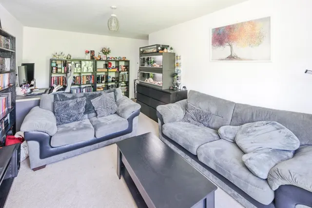 Photo 3 — Rider Close, Nuneaton, Warwickshire, CV10