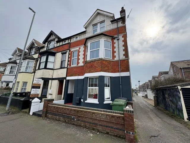 Wickham Avenue, Bexhill-On-Sea, photo 1