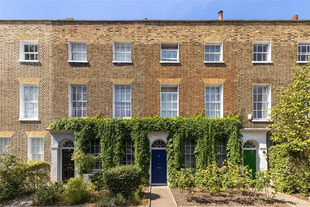 South Lambeth Road, London, SW8, photo 1