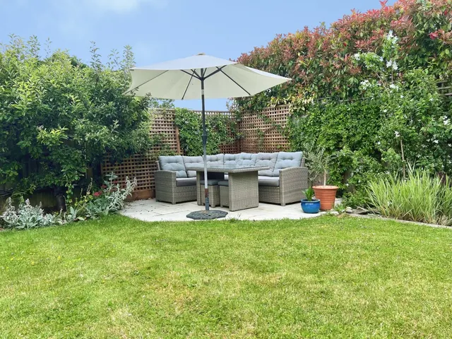 Hill Gardens, Streatley, RG8, photo 2