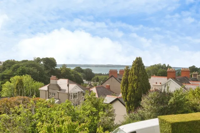 Fron Crescent, Llanfairfechan, LL33, photo 1