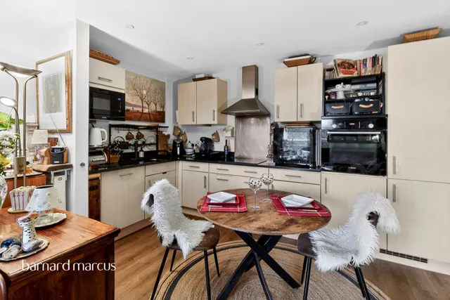 Hill View, Dorking, RH4, photo 3