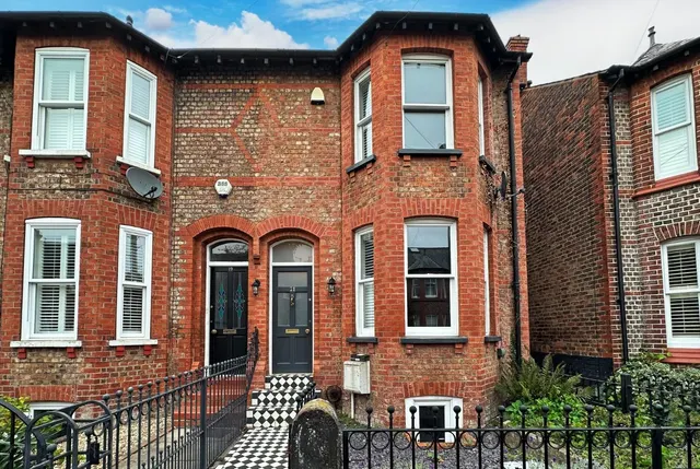 Elm Road, Hale, Altrincham WA15 9QP, photo 1