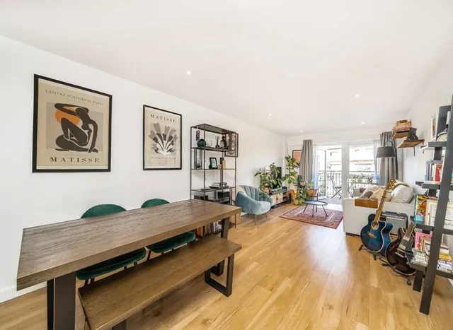 Caversham Road, Colindale, NW9, photo 1