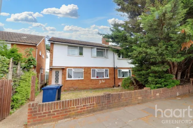 Dormers Wells Lane, Southall, UB1, photo 1