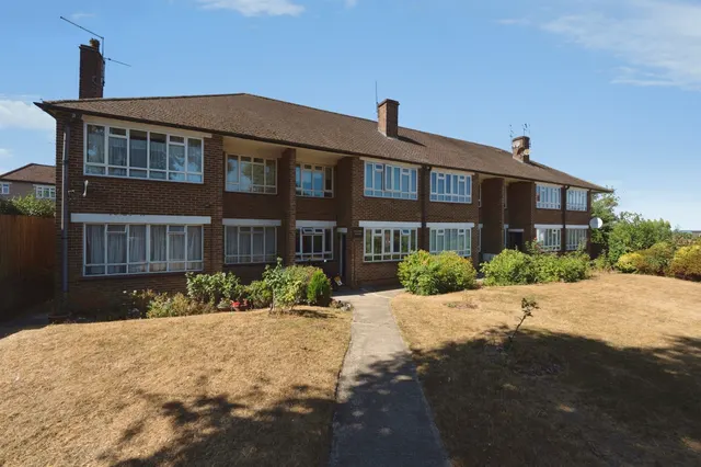 Catsey Lane, Bushey, photo 1