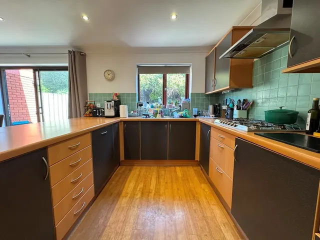 Old Mill Close, Trews Weir, EX2, photo 3