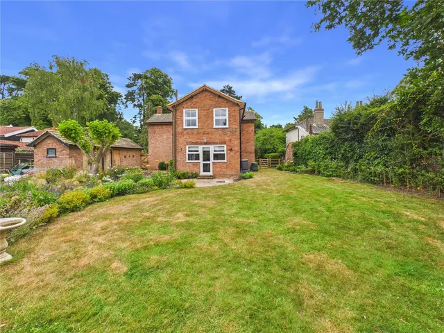 Charsfield, Woodbridge, IP13, photo 1