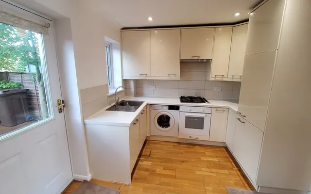 Stanmore, HA7, photo 2