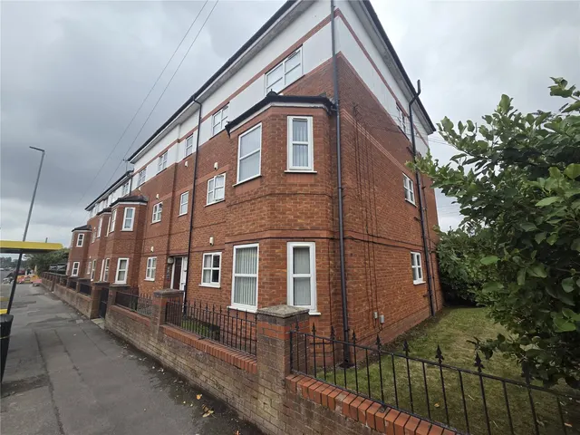 Western Avenue, Huyton, L36, photo 1