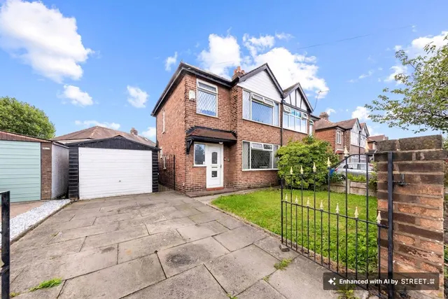 Hallows Avenue, Warrington, Warrington, WA2 8EJ, photo 1