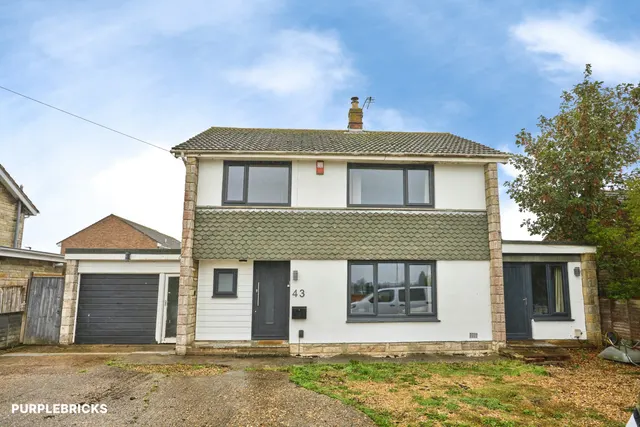 Wellington Road, Carisbrooke, PO30, photo 1
