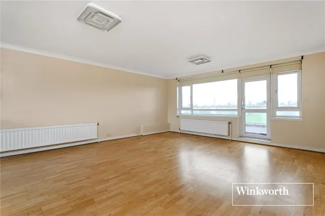 Regents Park Road, Finchley, London, N3, photo 1