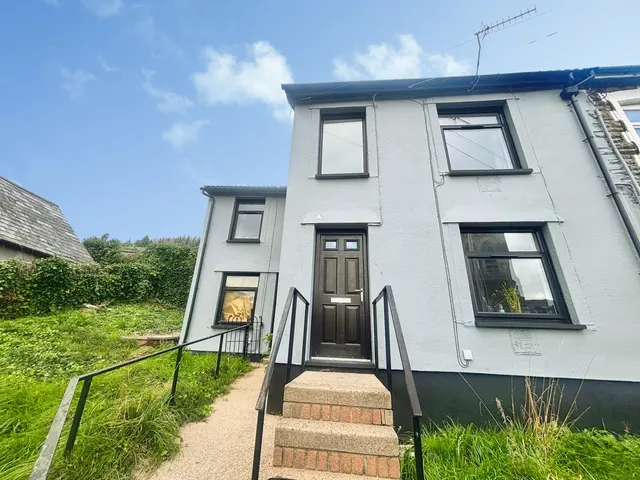 Clydach Road, Tonypandy, CF40, photo 1