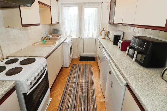 Photo 2 — Witcombe, BRISTOL, Avon, BS37