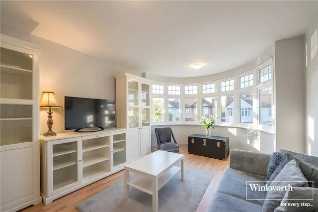 property — Barford Close Hendon London Nw4