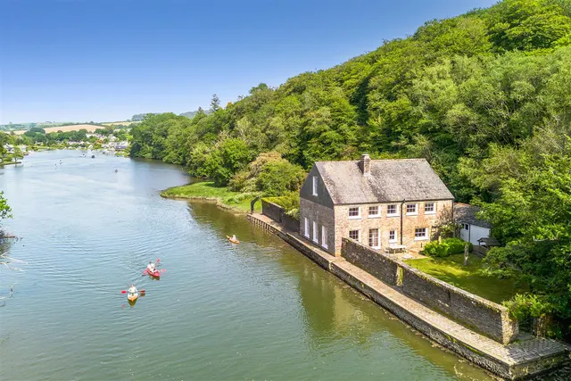 Lerryn, PL22, photo 1
