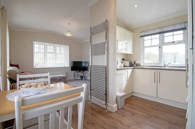 New Road, Ashfield Park, DN17, photo 3