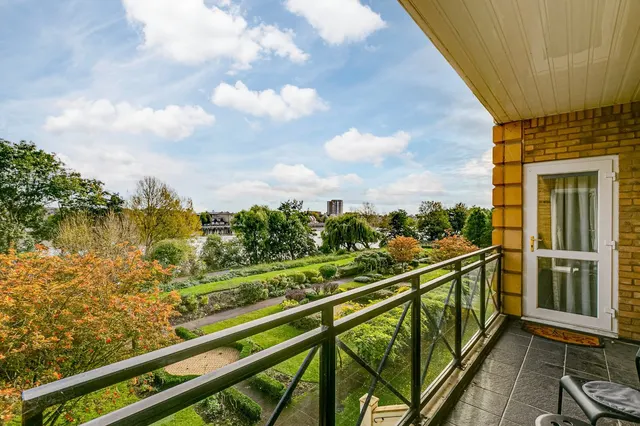 Wyatt Drive, Barnes, SW13, photo 3