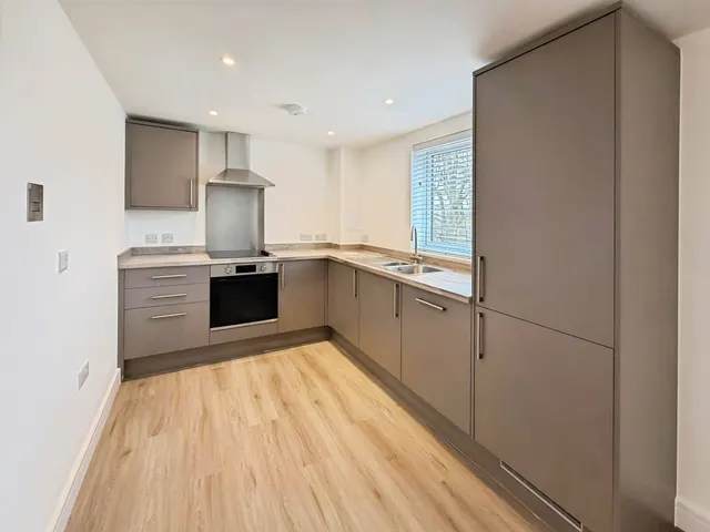 Oundle Road, Peterborough, PE2, photo 2