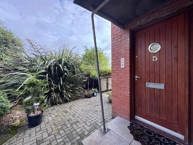 Antrim Road, Newtownabbey, BT36, photo 3
