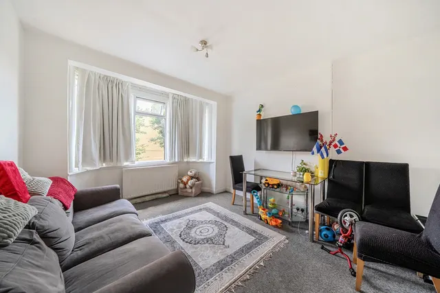 Buller Close, SE15, photo 1
