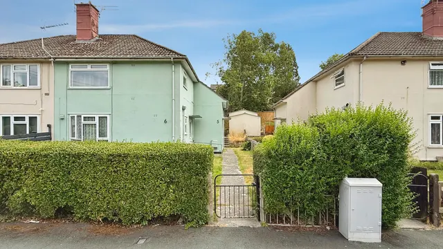 Photo 2 — Sturminster Close, Stockwood, Bristol, BS14 8EH