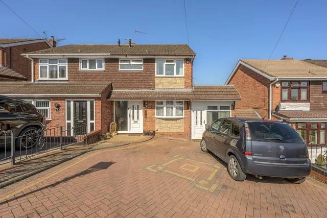 Hamilton Close, Stourbridge, DY8 5EU, photo 1