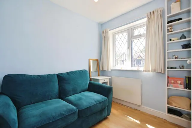 Sycamore Drive, Ashby-De-La-Zouch, LE65, photo 2