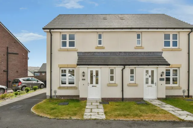 Carn Y Cefn Ebbw Vale, NP23, photo 1