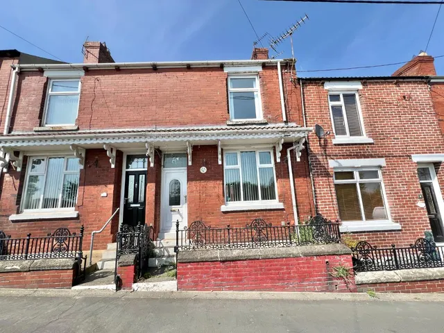 Coronation Terrace, Crook, DL15, photo 1