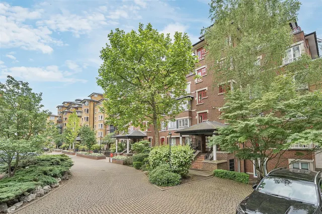 Photo 2 — Admiral Walk, London, W9 3TJ