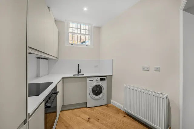 Titchborne Row, W2, photo 2
