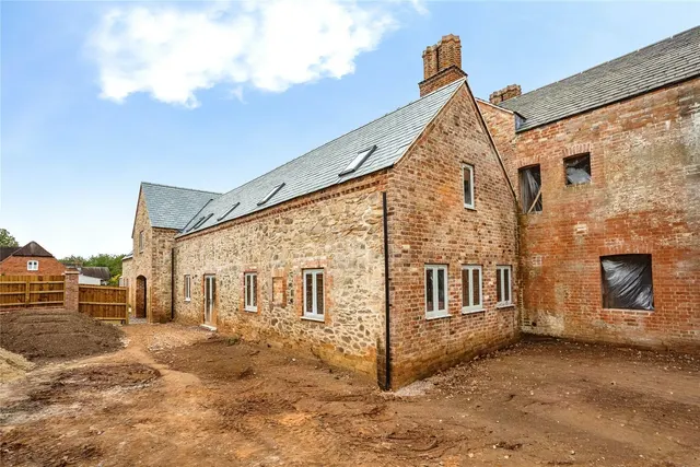 Newstead Way, Loughborough, LE11, photo 3