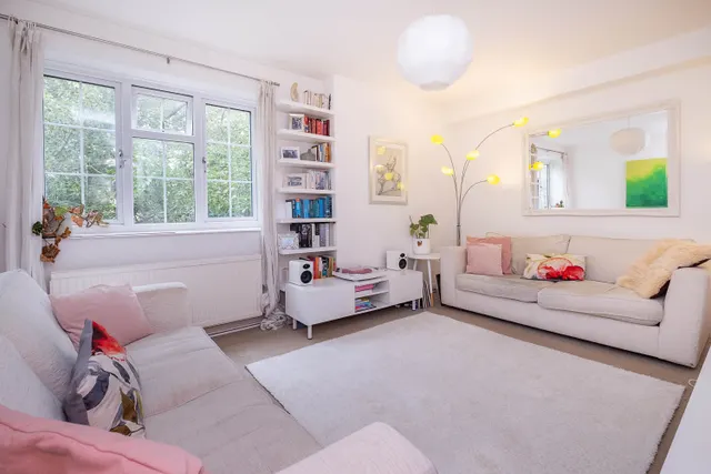 Acuba Road, London, SW18, photo 1