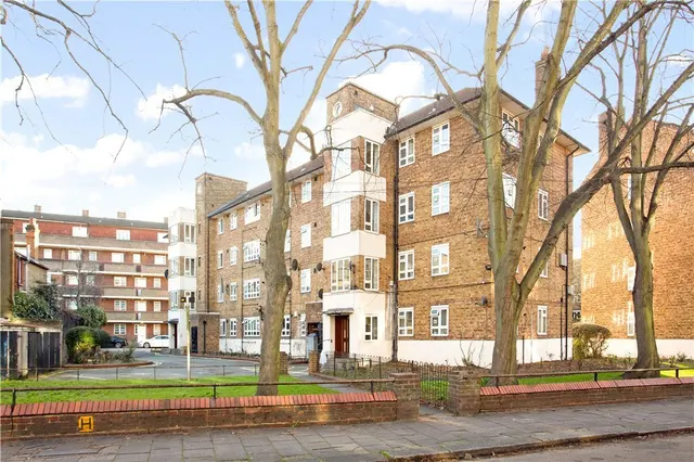 Normanton House, Oaklands Estate, London, SW4, photo 1