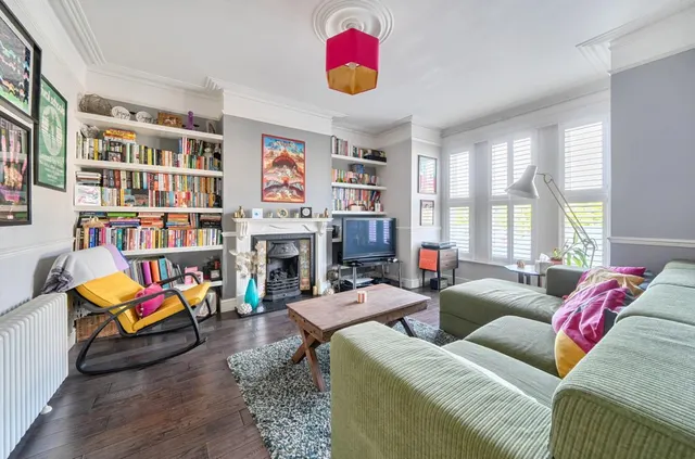 Hazelbank Road, London, SE6 1LU, photo 1