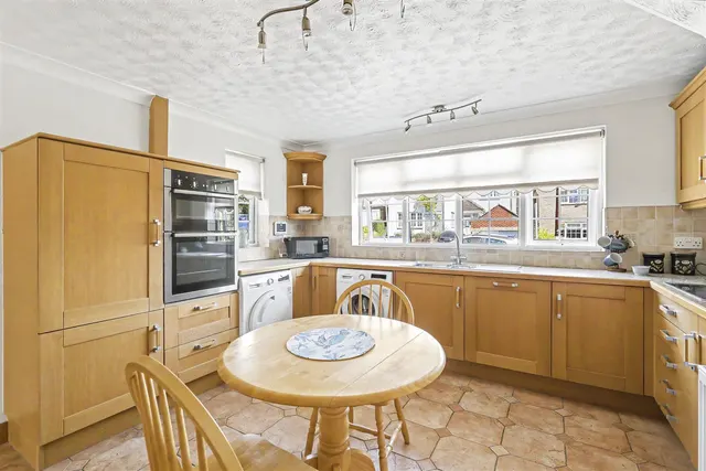 Highfields, Saffron Walden, CB10, photo 3