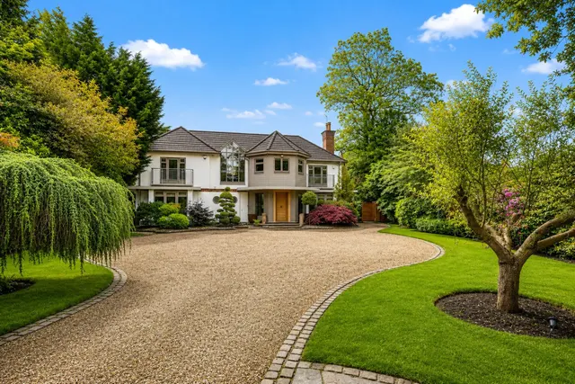 Bowdon, Altrincham, photo 1