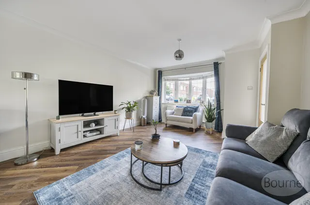 Mandeville Close, Guildford, GU2, photo 3