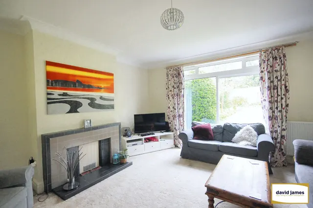 Photo 3 — Village Way, Beckenham