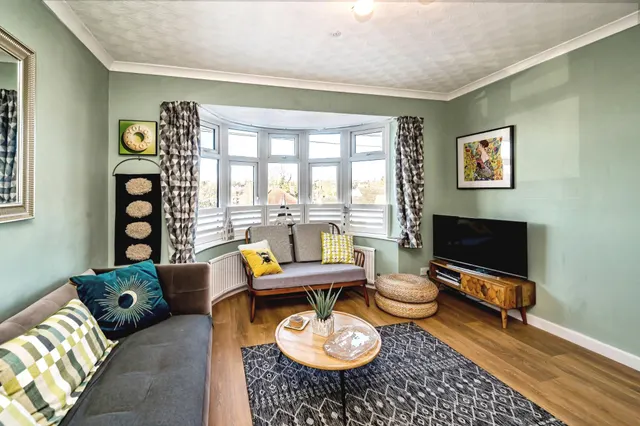 West Drive, High Wycombe, HP13, photo 3